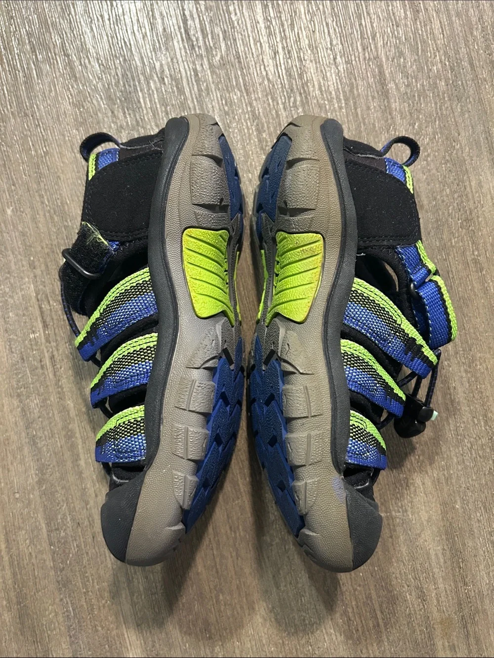KEEN Newport H2 Sandals Size J1. Blue Green Bump Toe Hike Waterproof, Semi New.